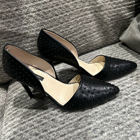 Women’s French Connection black studded heels, size 8.5, EUC! - Picture 2 of 9